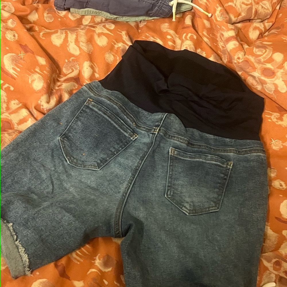 Maternity Denim Shorts - Picture 2 of 3